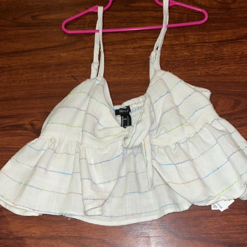 Brand new forever, 21 top with a tie in front and adjustable straps size small